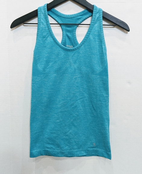 Fitted workout shirt - Picture 1 of 3